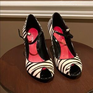 Nine West Black and White Zebra Print Peep-Toe Heels